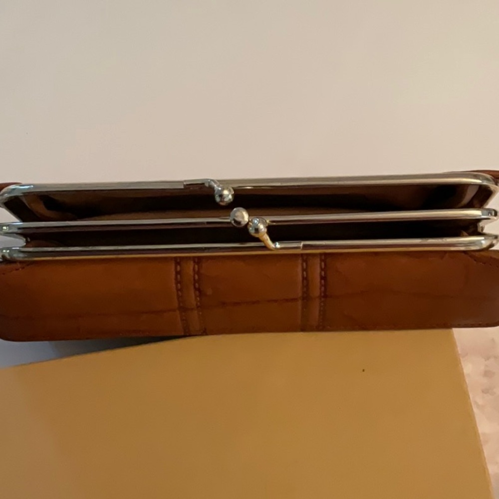 Brown Leather Wallet - Picture 2 of 3